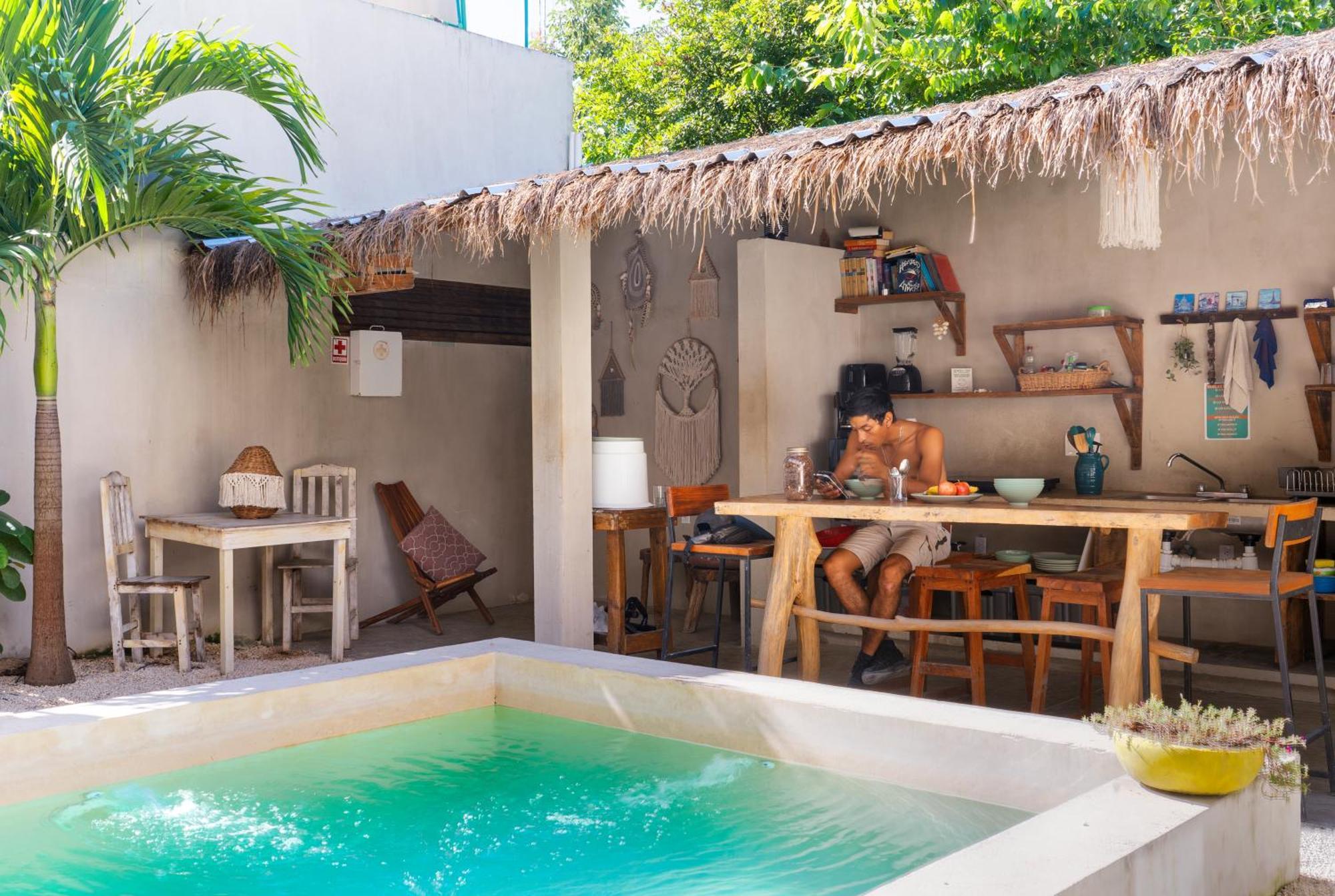 Hostal Dona Lucha Tulum Exterior photo