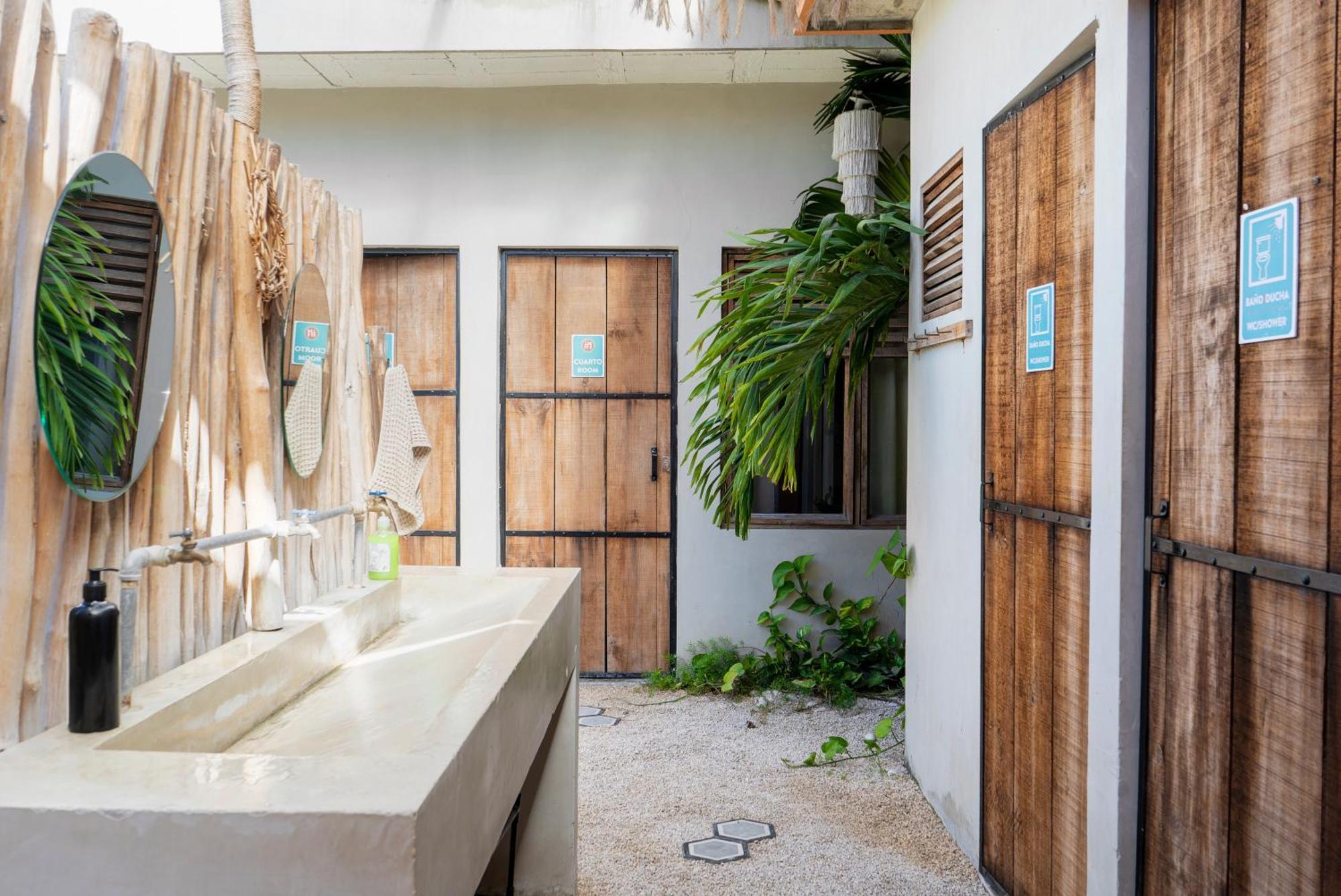 Hostal Dona Lucha Tulum Exterior photo